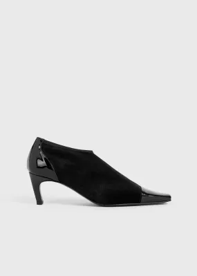 Bi-material pumps black