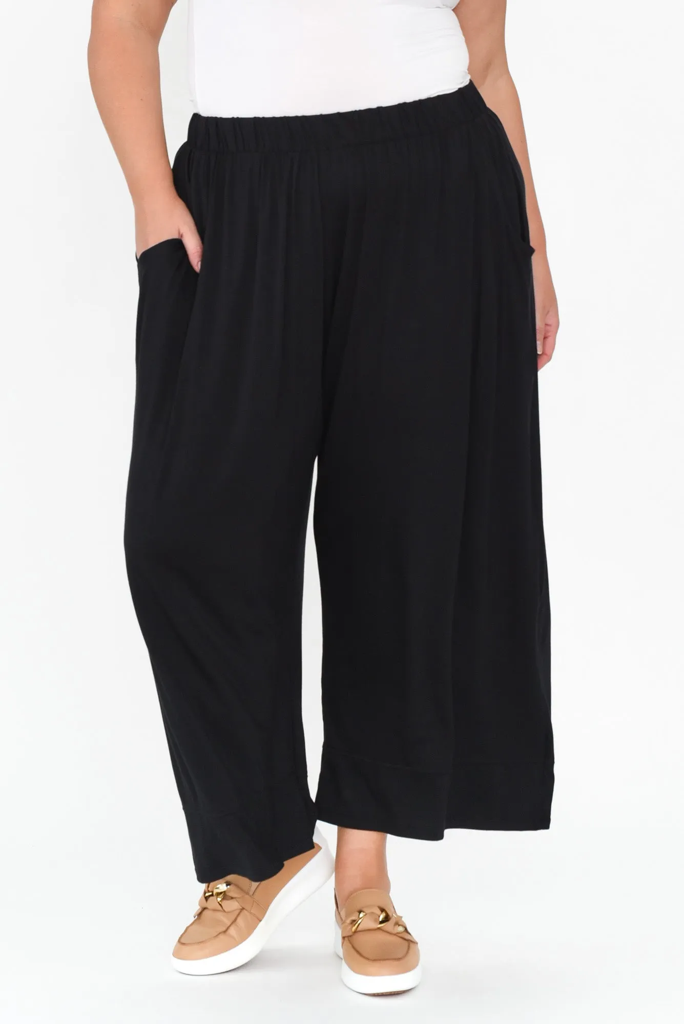 Bianca Black Relaxed Pants