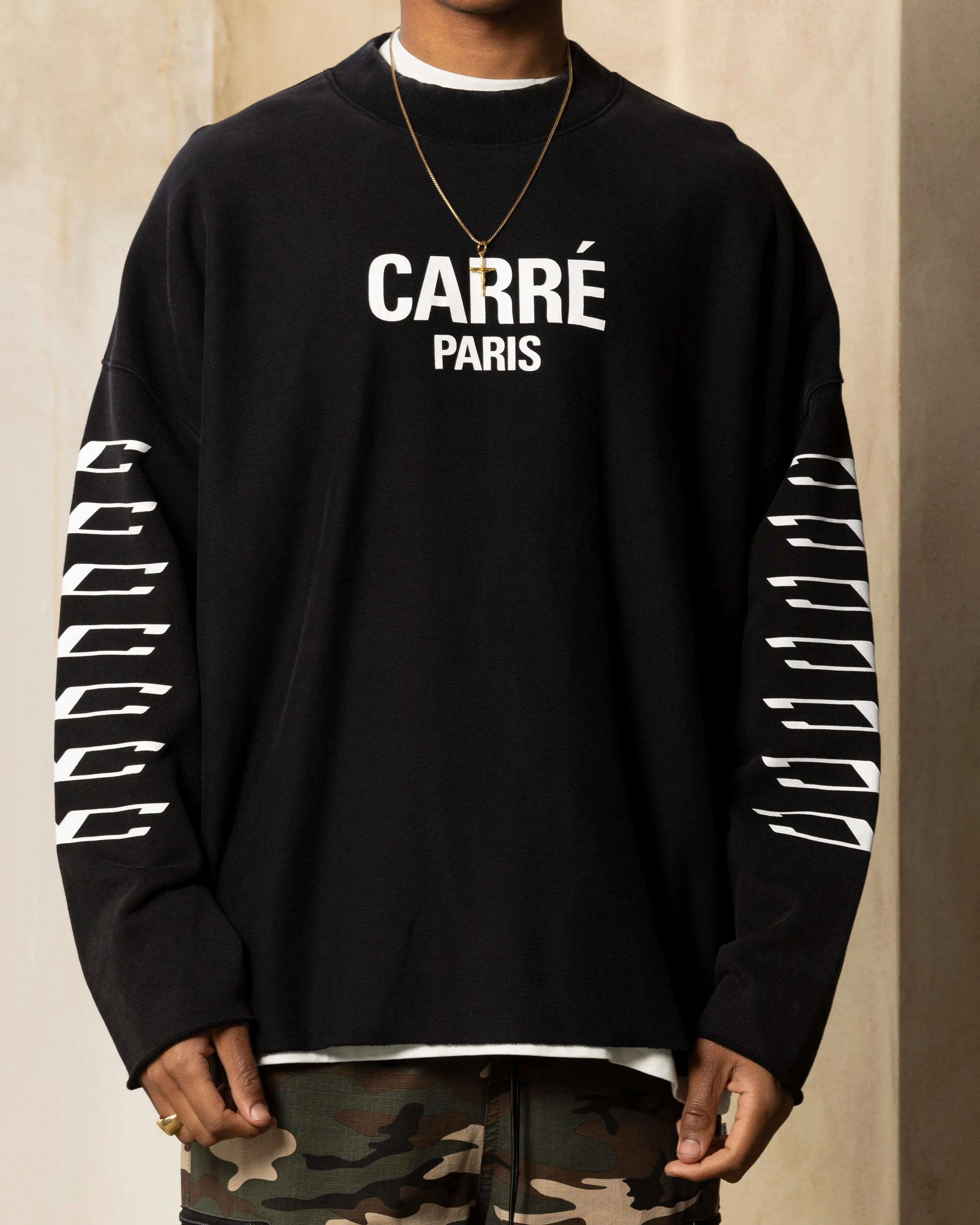 Carre Revolution Cut Off Oversized Crewneck Washed Black