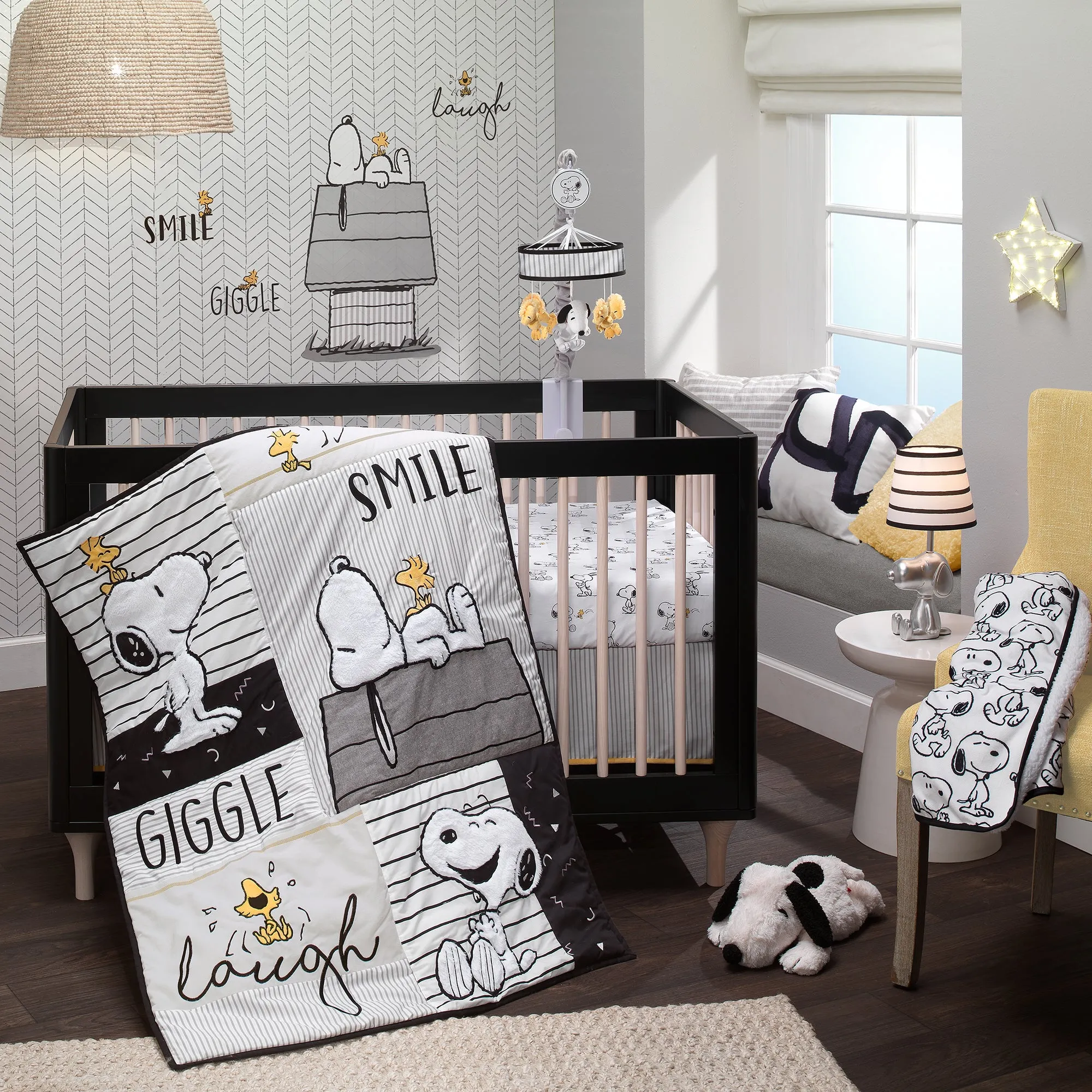 Classic Snoopy 3-Piece Crib Bedding Set