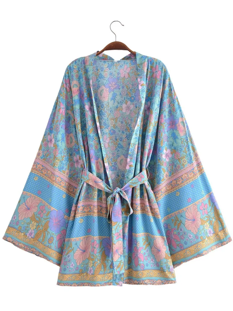 Down To Earth Women's Floral Short Kimono Jacket