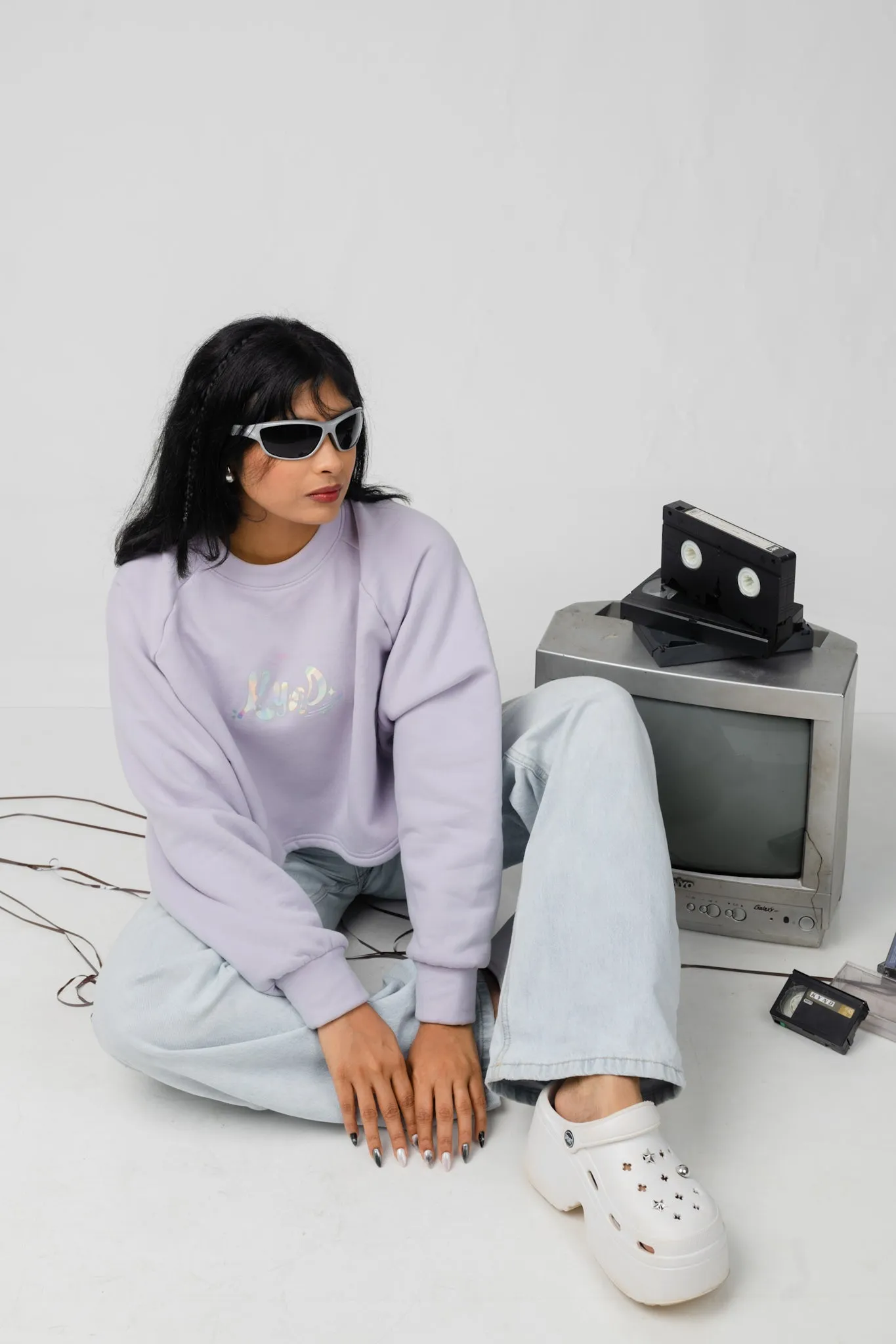 Kynd Holo Classic Crop Sweatshirt