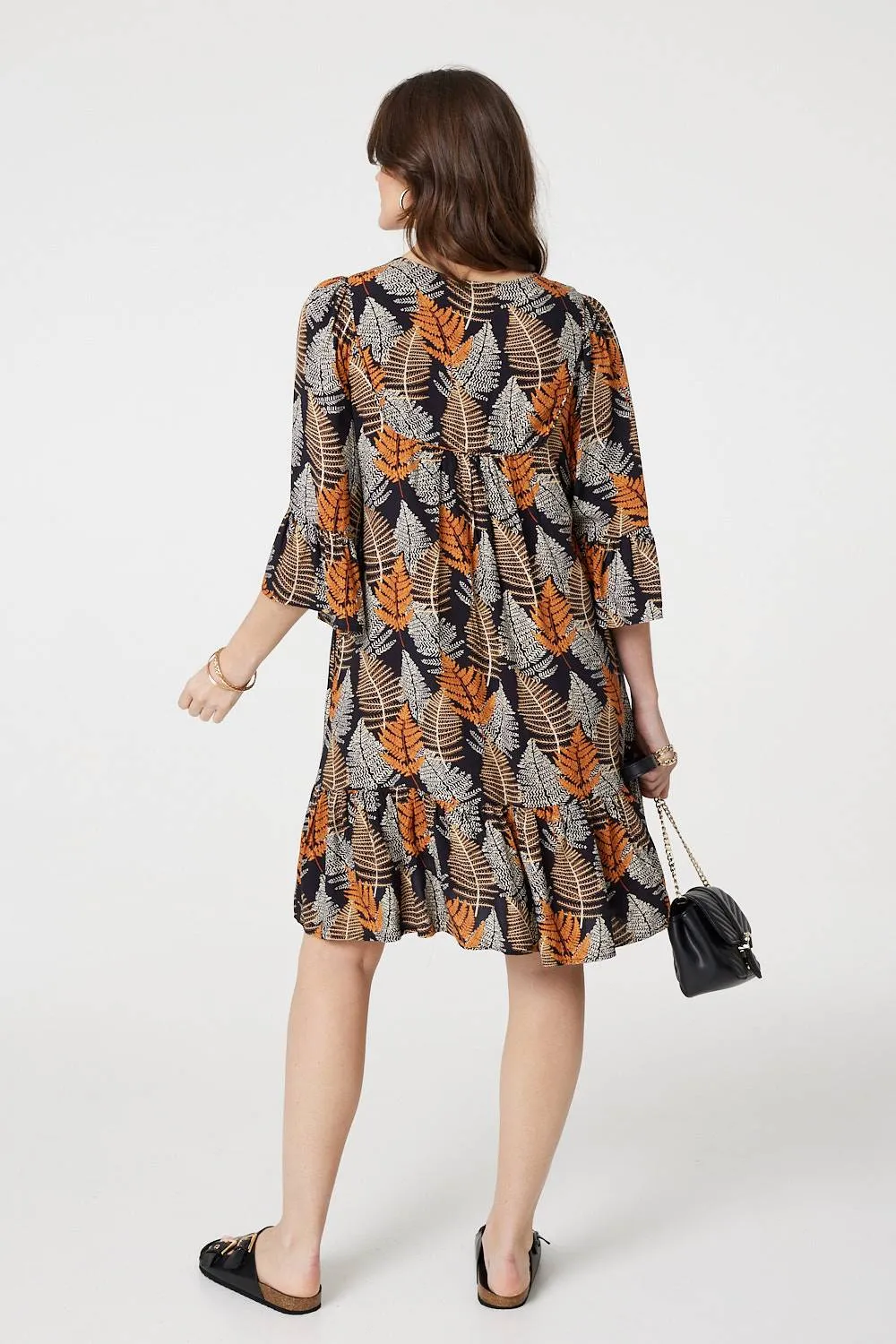 Leaf Print Knee Length Relaxed Dress