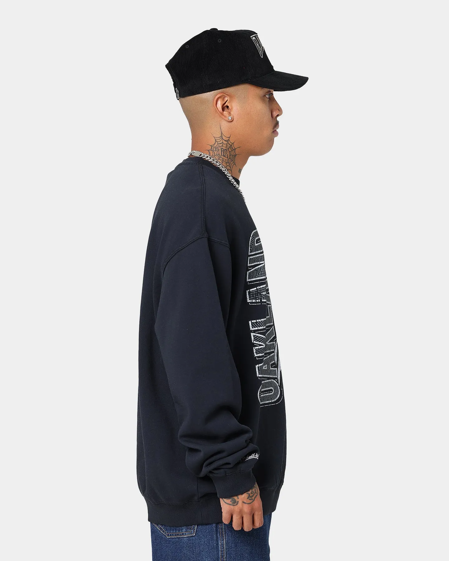 Mitchell & Ness Las Vegas Raiders Vintage Zig Zag Crewneck Faded Black