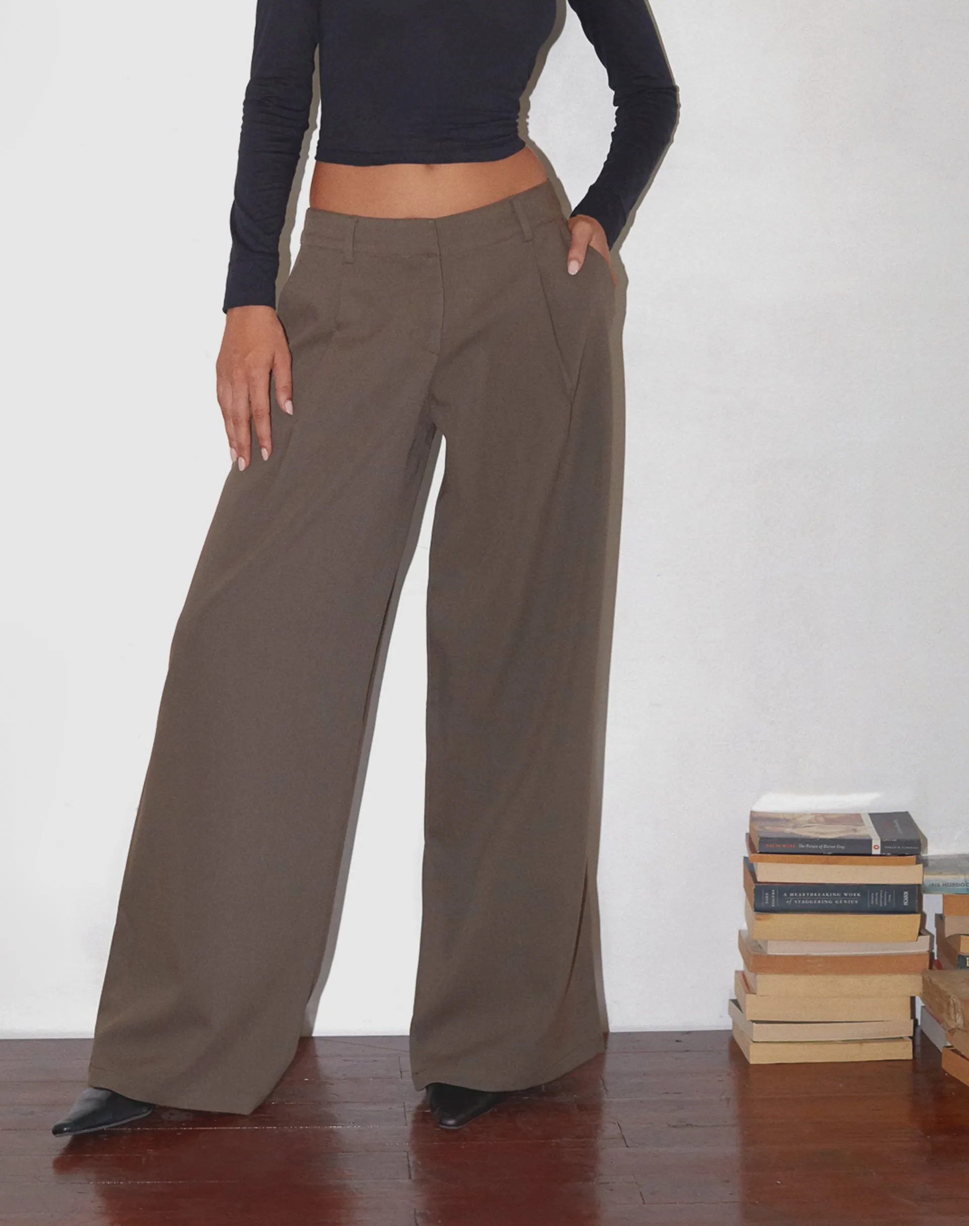 Salisu Wide Leg Trouser in Tailoring Taupe