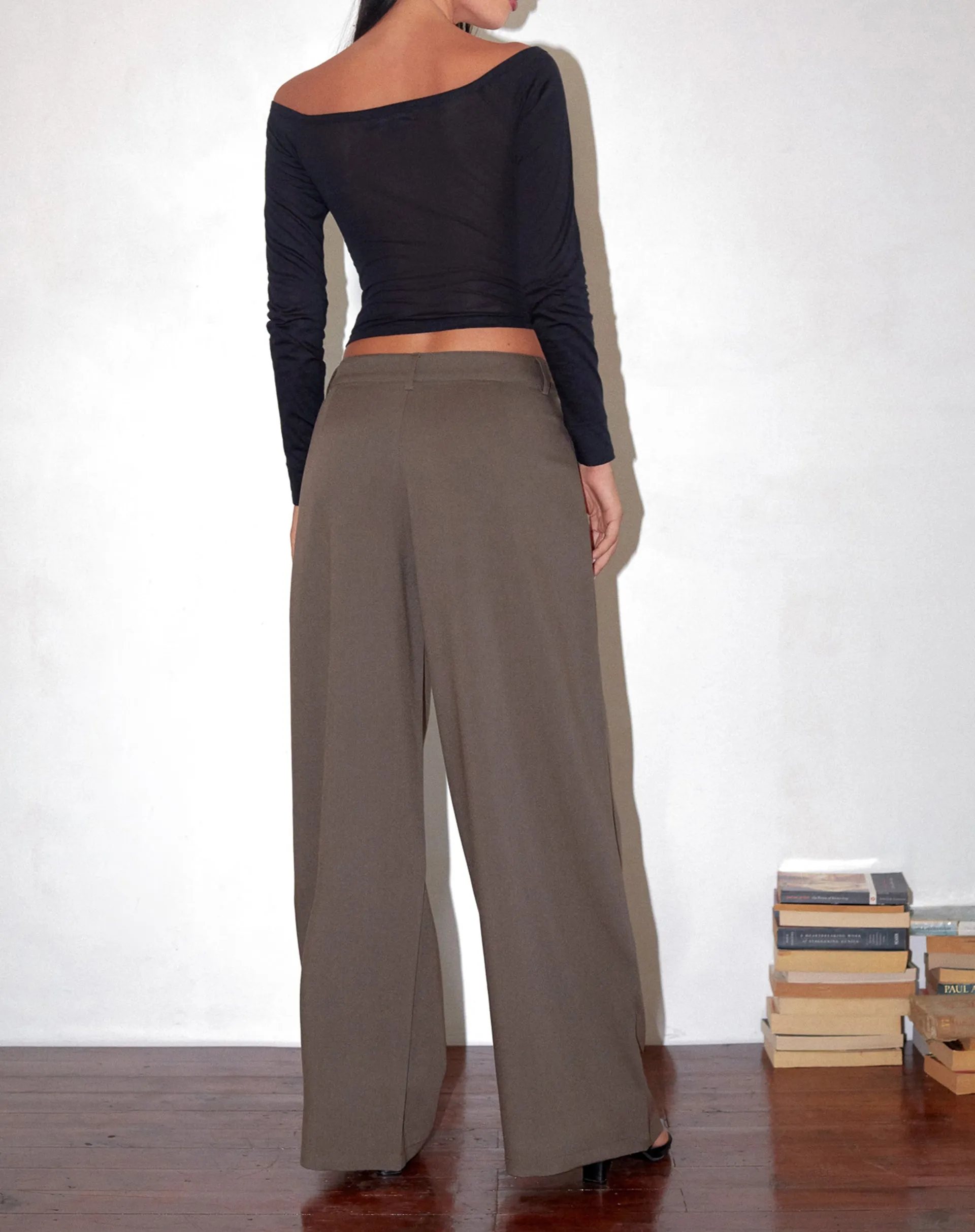 Salisu Wide Leg Trouser in Tailoring Taupe