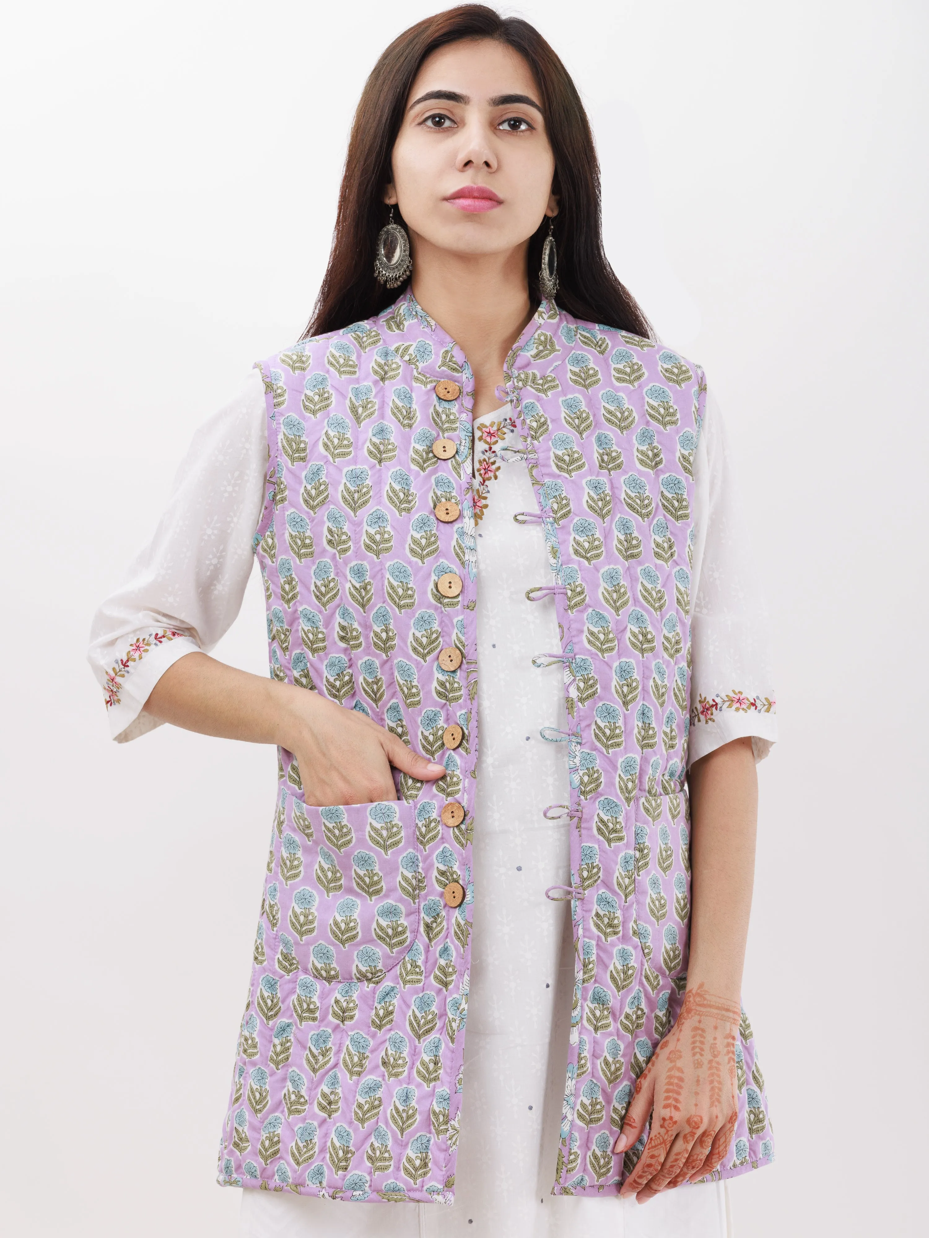 Shishir Esha Quilted Reversible Sleeveless Jacket