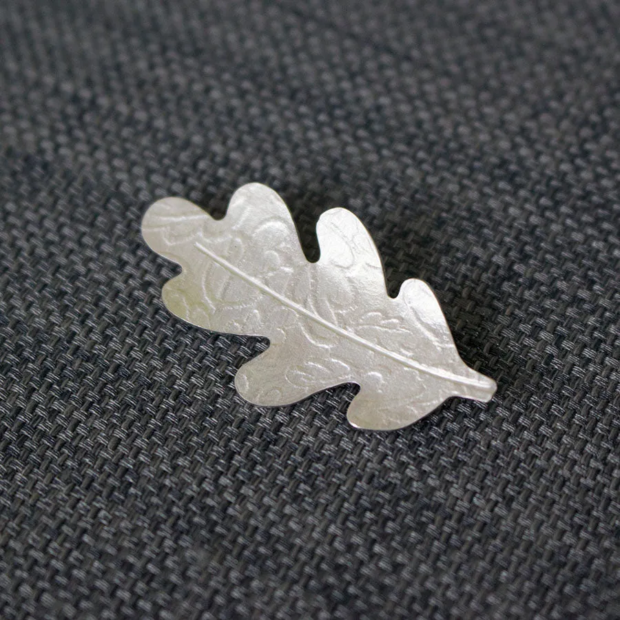 Small Oak Brooch