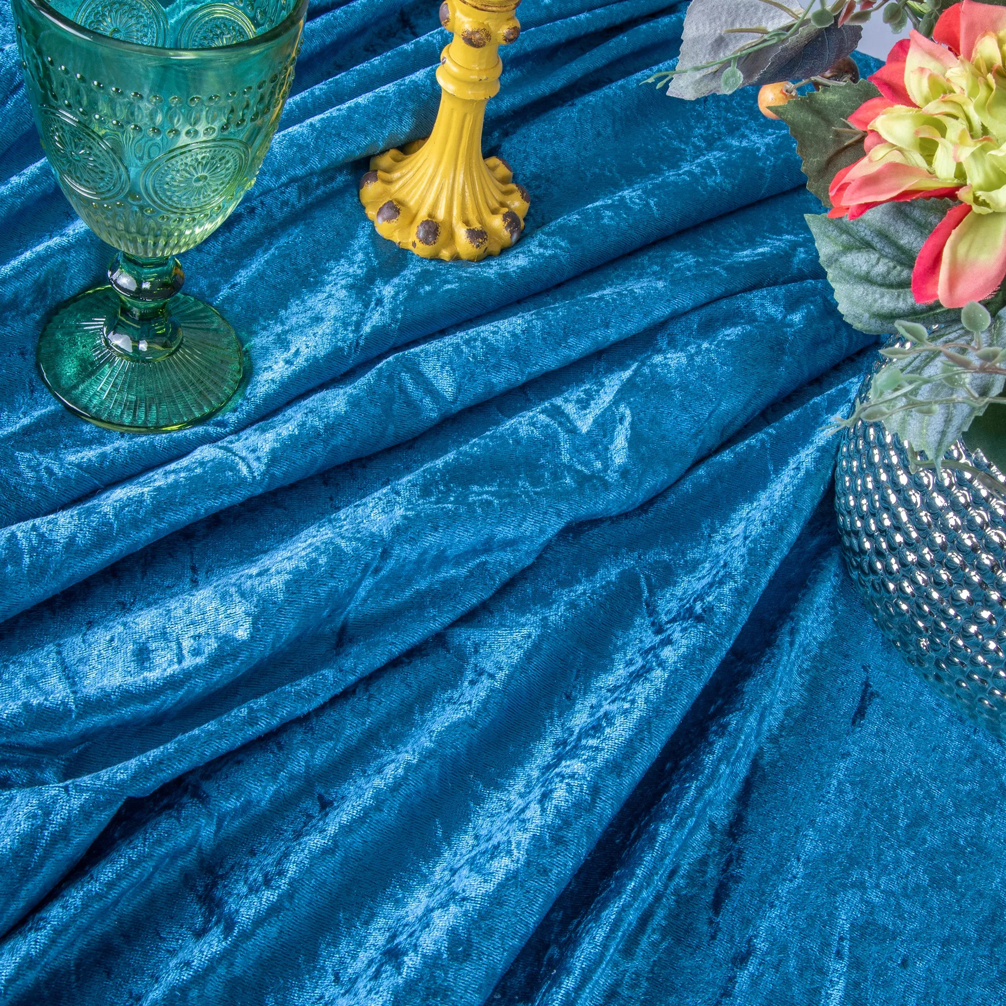 Velvet 132" Round Tablecloth - Dark Teal