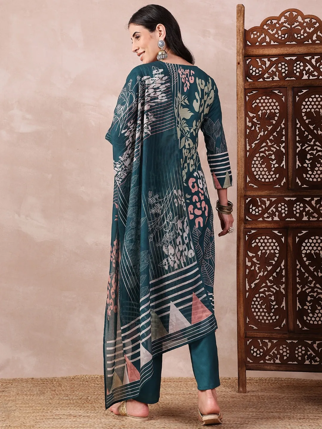 Women Teal Silk Blend Abstract Printed Straight Kurta Trouser With Dupatta